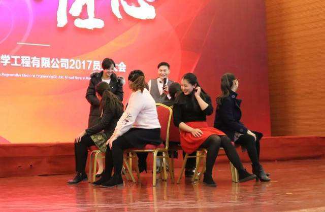 课堂活跃气氛的70个小游戏,寓教于乐的课堂魔法